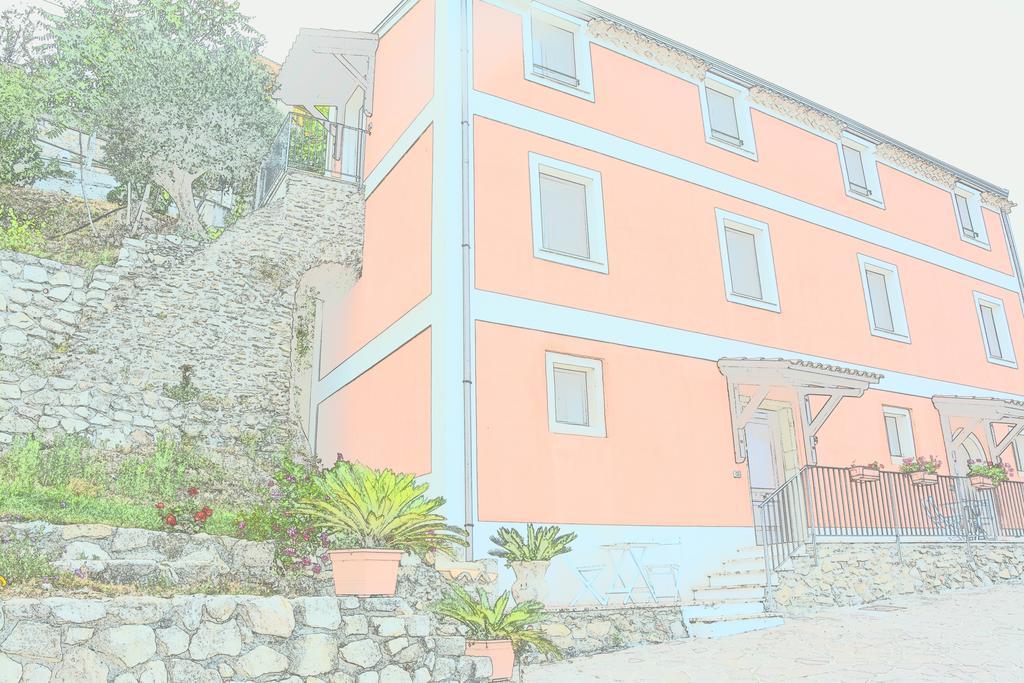 B&B La Casa Rossa Paola Εξωτερικό φωτογραφία