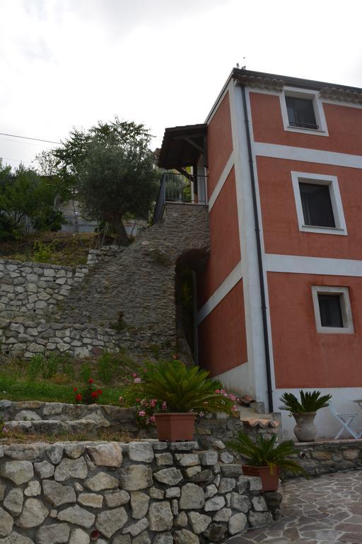 B&B La Casa Rossa Paola Εξωτερικό φωτογραφία