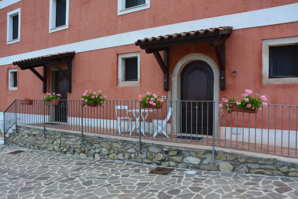 B&B La Casa Rossa Paola Εξωτερικό φωτογραφία