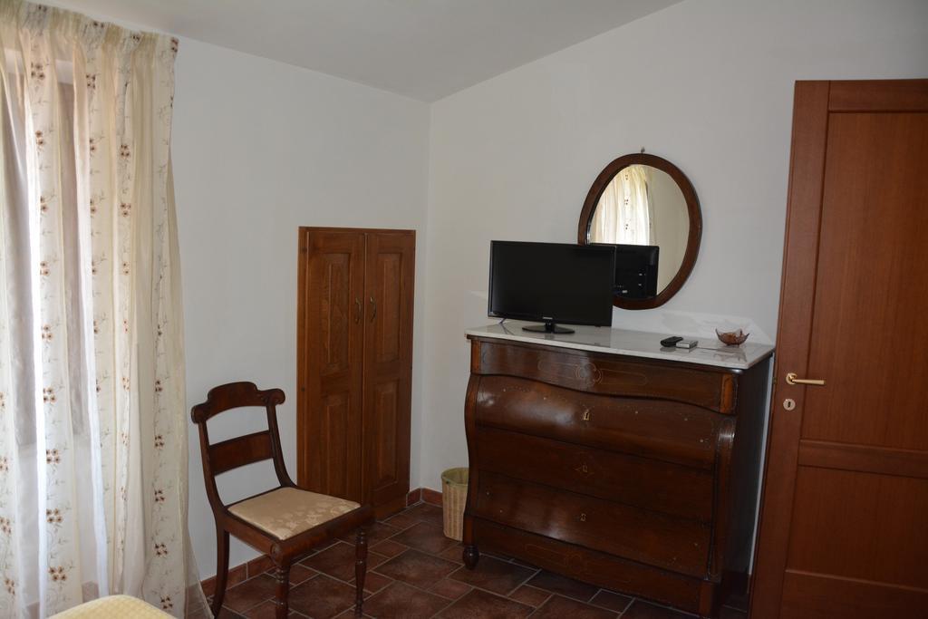 B&B La Casa Rossa Paola Δωμάτιο φωτογραφία