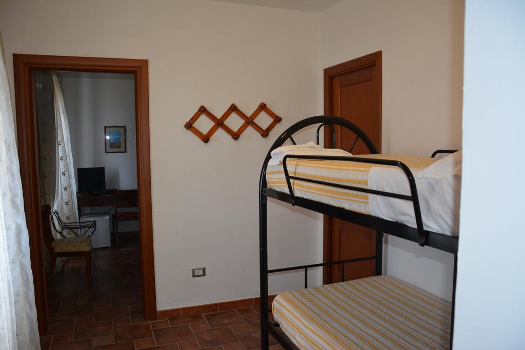 B&B La Casa Rossa Paola Δωμάτιο φωτογραφία